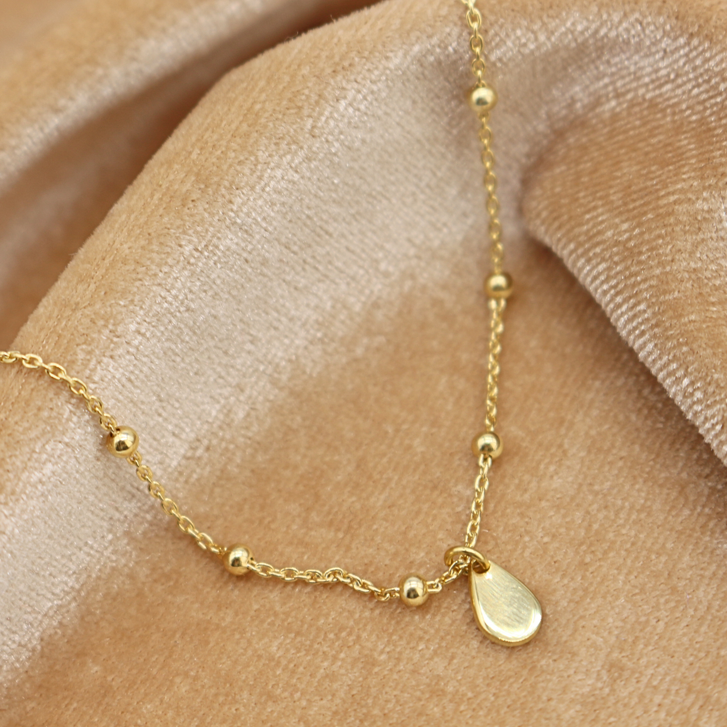 Collana Sfere con Charm a Goccia Small
