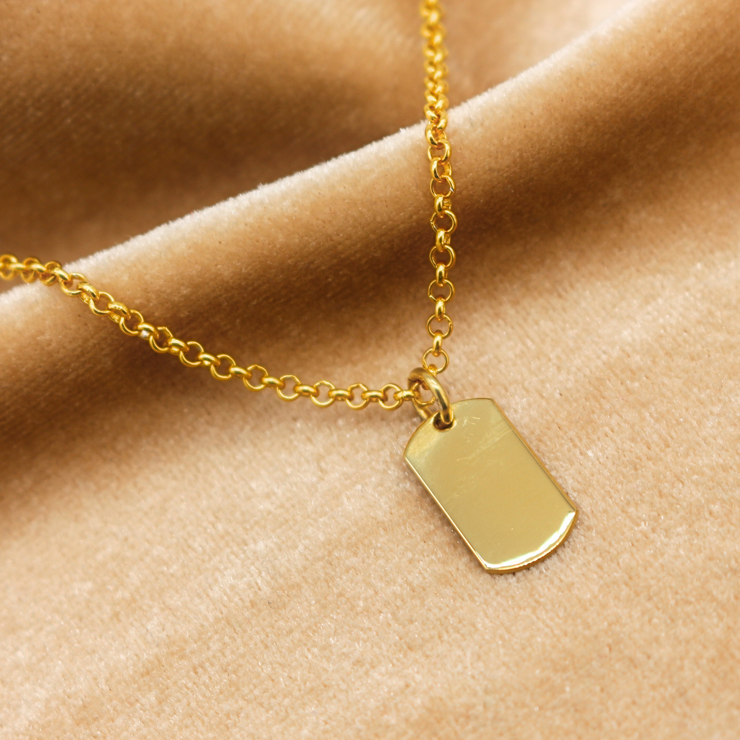 Collana Rolò 2mm con Charm Rettangolare