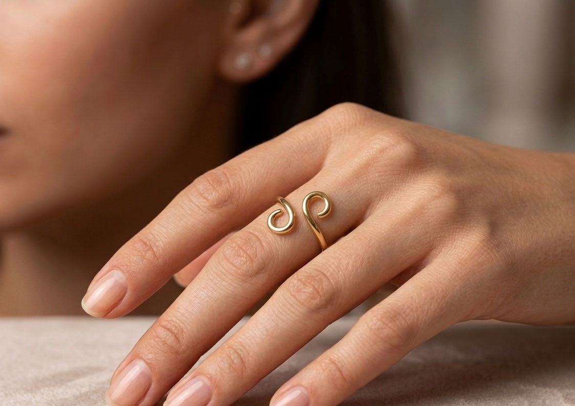 9kt Gold Adjustable Aspiral Ring